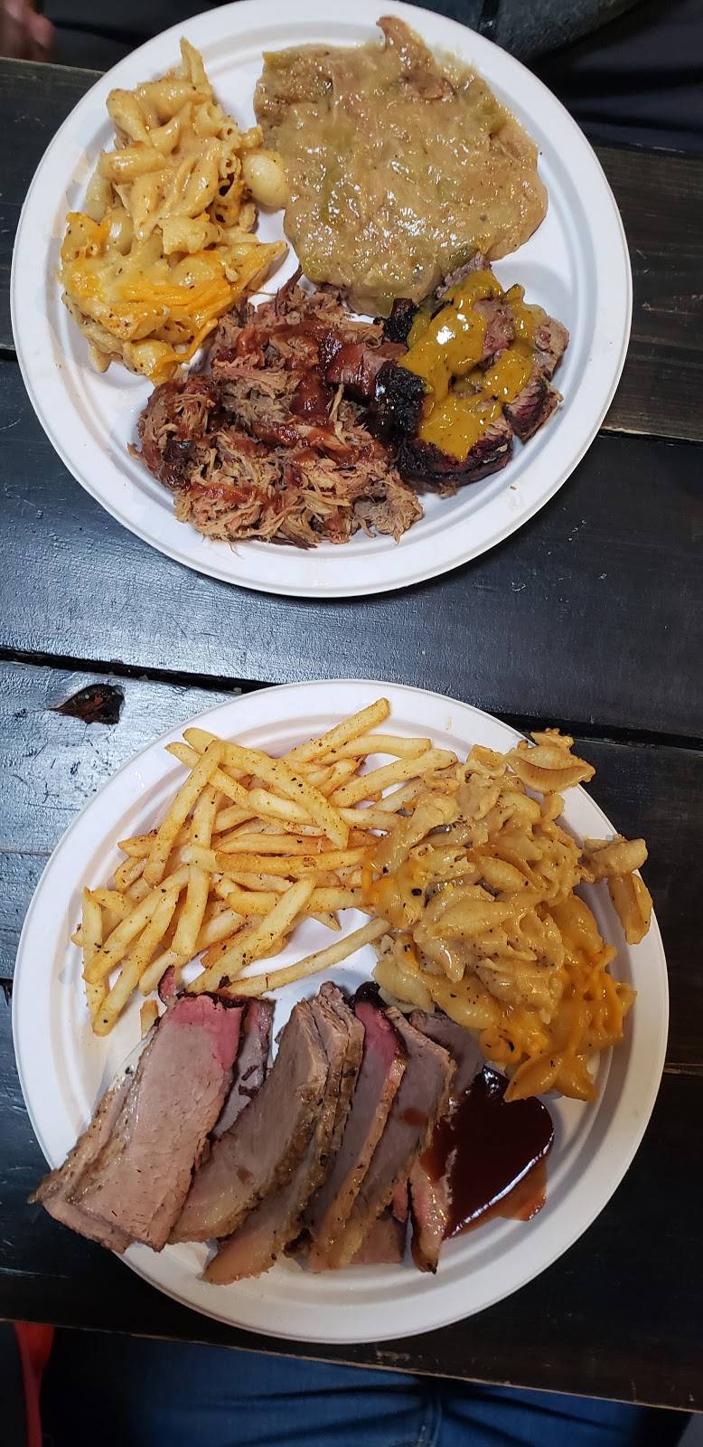 Rolling Smoke BBQ | restaurant | 2501 Dallas St, Aurora, CO 80010, USA | 7205734142 OR +1 720-573-4142