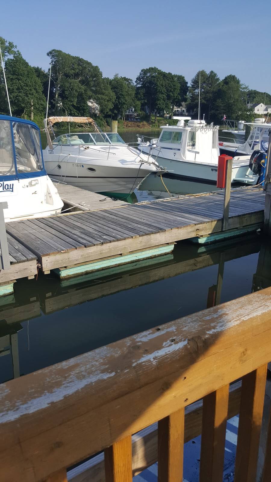 Nellie Greens Restaurant | restaurant | 50 Maple St, Branford, CT 06405, USA | 2034838400 OR +1 203-483-8400