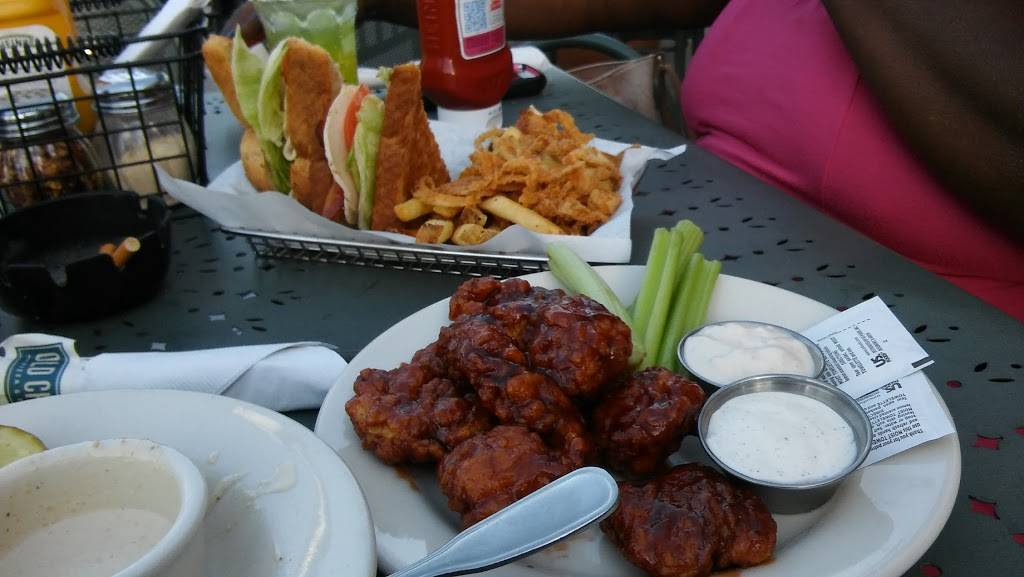 Old Chicago | restaurant | 425 N 78th St, Omaha, NE 68114, USA | 4023848355 OR +1 402-384-8355