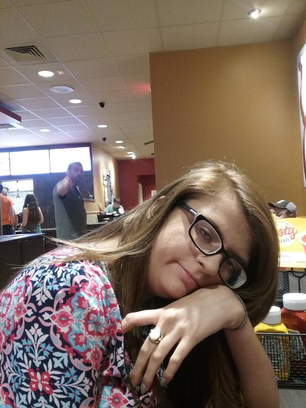 Dairy Queen Grill & Chill | restaurant | 1232 Huntsville Hwy, Fayetteville, TN 37334, USA | 9314330300 OR +1 931-433-0300