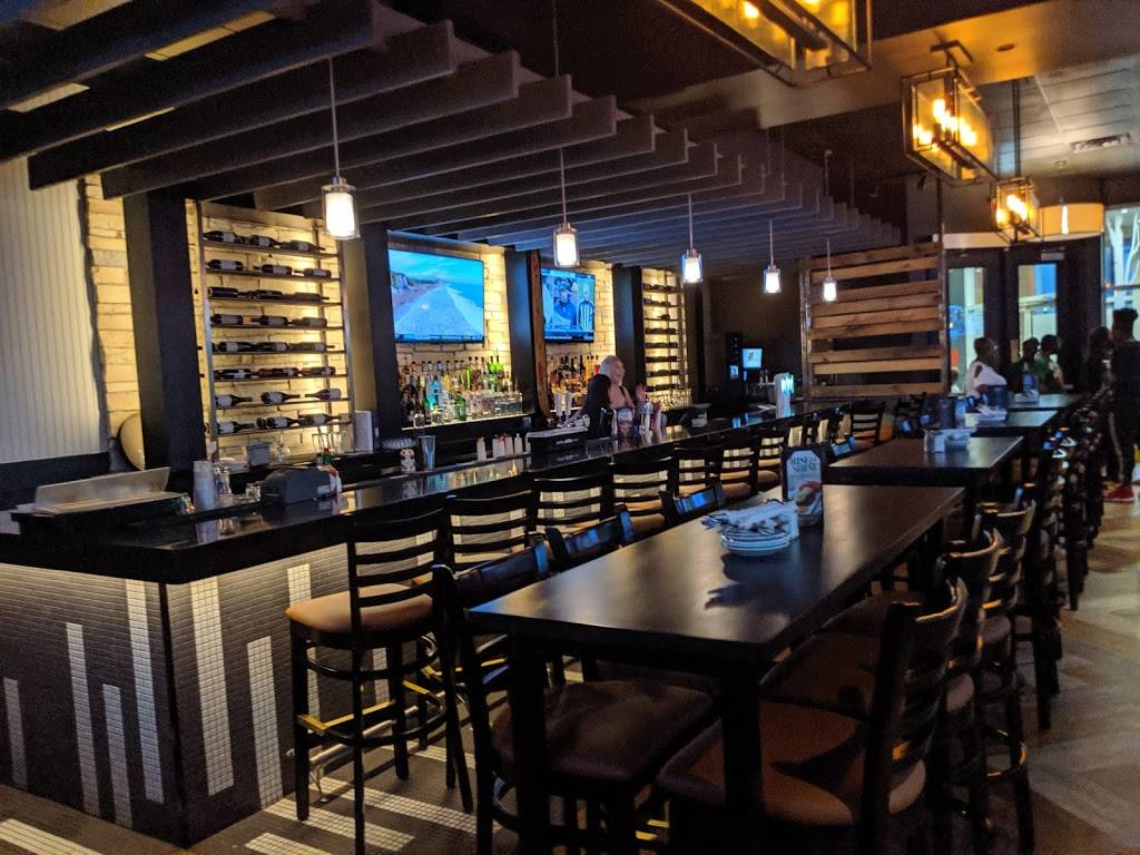 Turtle Jacks Niagara Falls | restaurant | 6733 Fallsview Blvd, Niagara Falls, ON L2G 3W7, Canada | 9053567662 OR +1 905-356-7662