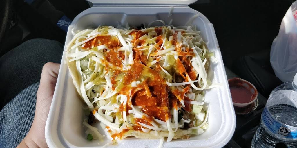 Boca del Rio | restaurant | 140 E Arrow Hwy, Covina, CA 91722, USA | 6263398303 OR +1 626-339-8303