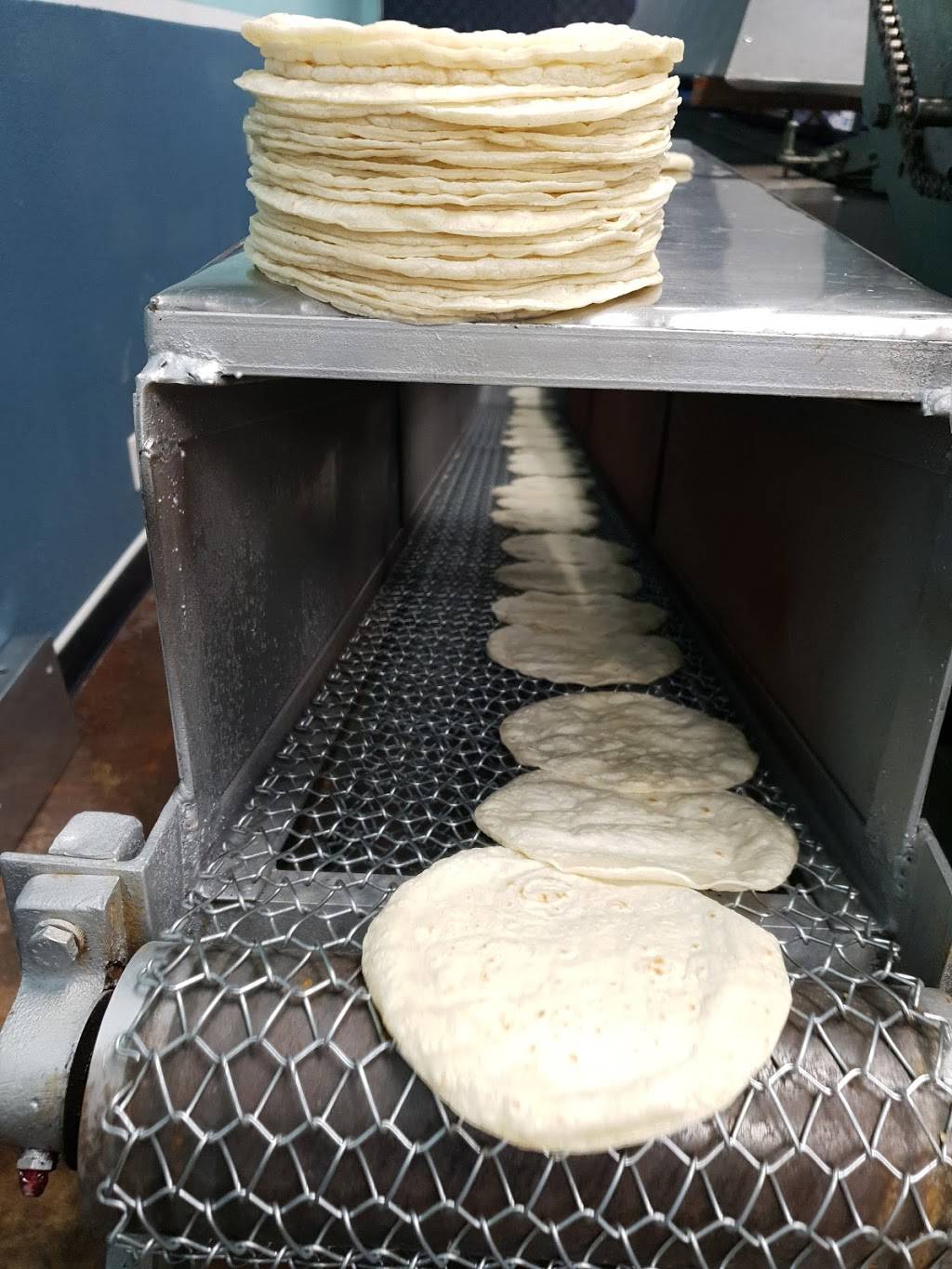 La milpa tortilleria taquería | restaurant | 1933 Fredericksburg Rd, San Antonio, TX 78201, USA | 2107085939 OR +1 210-708-5939