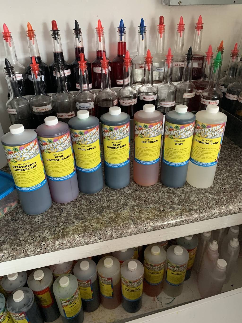 Main Attractions Snowballs | restaurant | 8346 Chef Menteur Hwy suite b, New Orleans, LA 70126, USA | 5049821880 OR +1 504-982-1880