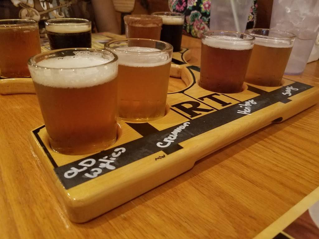 Rivertowne Pour House | restaurant | 312 Center Rd, Monroeville, PA 15146, USA | 4123728199 OR +1 412-372-8199