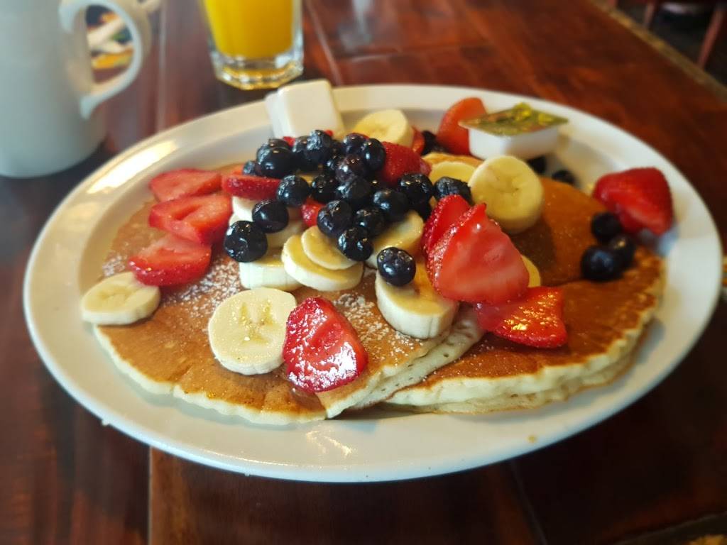 Skyes Restaurant | restaurant | 7205 Estero Blvd #710, Fort Myers Beach, FL 33931, USA | 2394637707 OR +1 239-463-7707