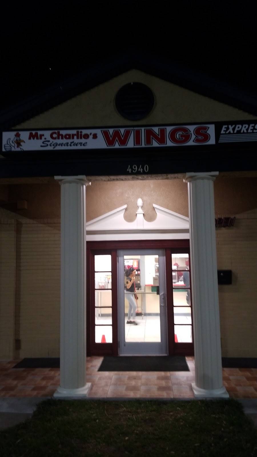 Mr Charlies Wings | restaurant | 4940 Babcock St NE, Palm Bay, FL 32905, USA | 3213278819 OR +1 321-327-8819