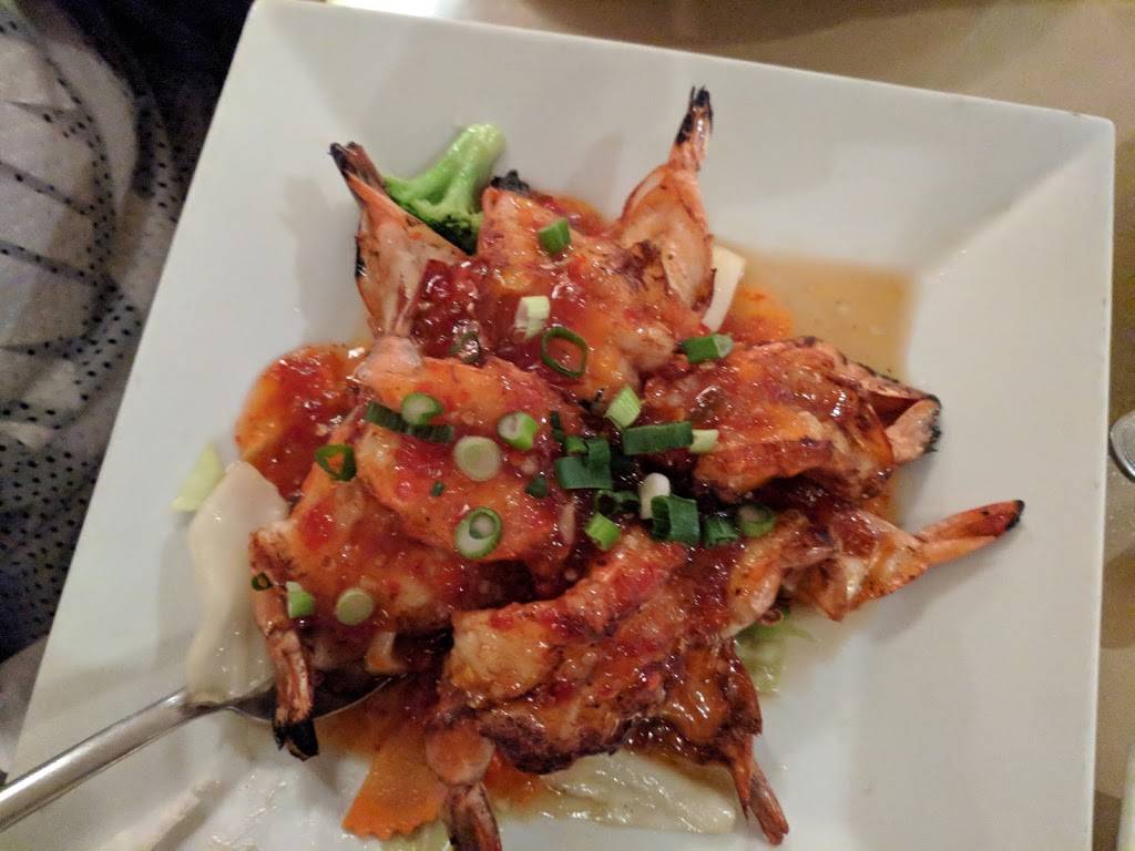 Lemongrass Thai | restaurant | 73 White Bridge Rd #107, Nashville, TN 37205, USA | 6153539411 OR +1 615-353-9411