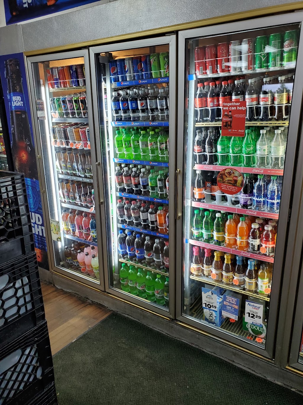 Jamiesons Store | restaurant | Pritham Ave, Greenville, ME 04441, USA | 2076952201 OR +1 207-695-2201