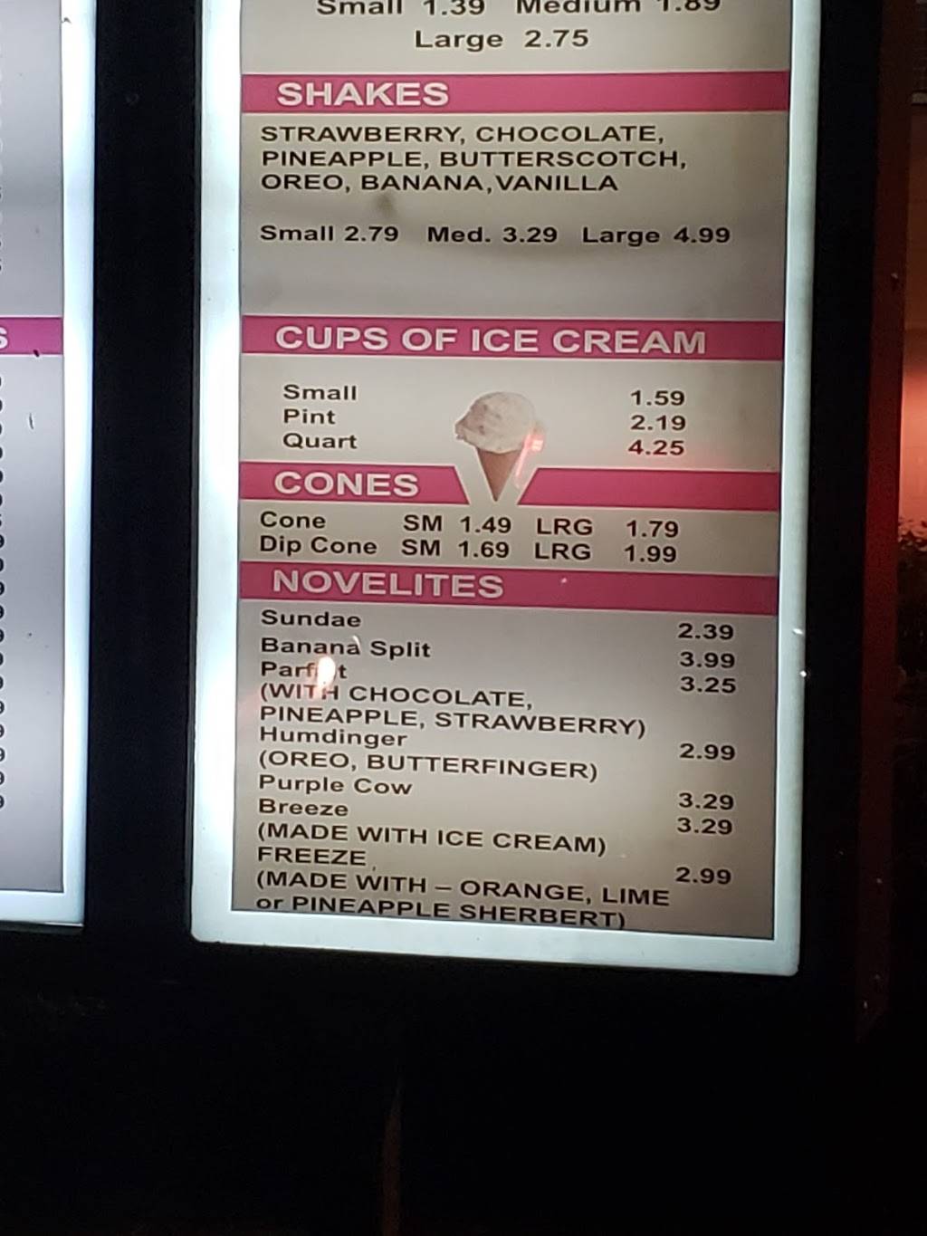 Dixie Queen | restaurant | 1181 S Bellevue Blvd, Memphis, TN 38106, USA | 9019464863 OR +1 901-946-4863