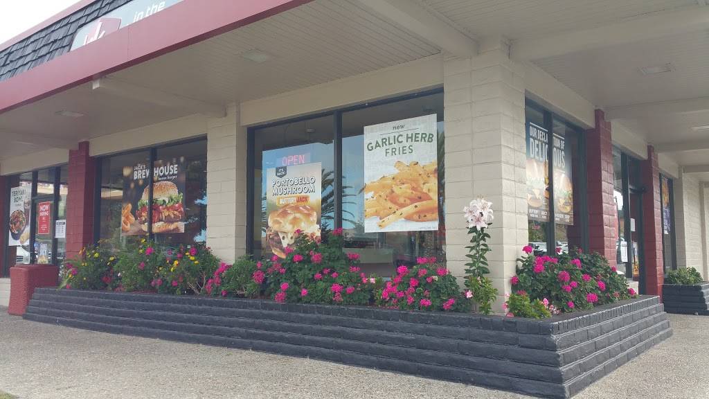 Jack in the Box | restaurant | 1695 El Camino Real, South San Francisco, CA 94080, USA | 6509948245 OR +1 650-994-8245
