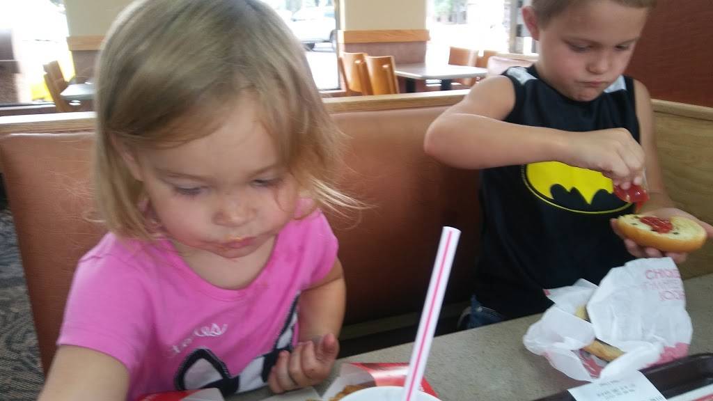 Wendys | restaurant | 5658 Gall Blvd, Zephyrhills, FL 33542, USA | 8137797124 OR +1 813-779-7124