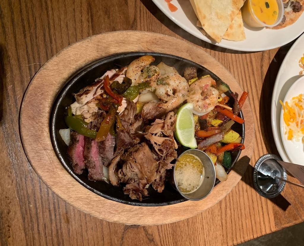 On The Border Mexican Grill & Cantina | meal takeaway | 11947U Fair Oaks Mall G 213, Fairfax, VA 22033, USA | 7039883577 OR +1 703-988-3577