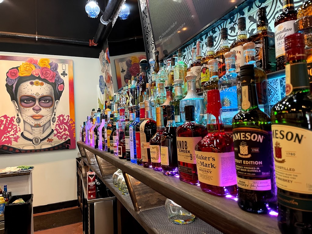 Casa Fiesta | restaurant | 808 Folly Rd, Charleston, SC 29412, USA | 8434064919 OR +1 843-406-4919