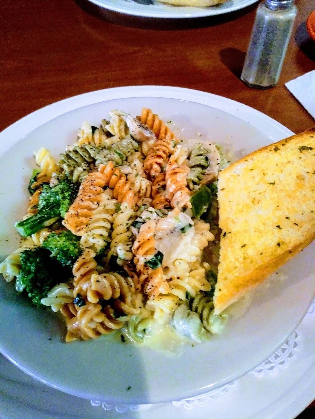 Finnigans Cove Seafood Bar | restaurant | 30 W Water St, Harrisonburg, VA 22801, USA | 5404339874 OR +1 540-433-9874