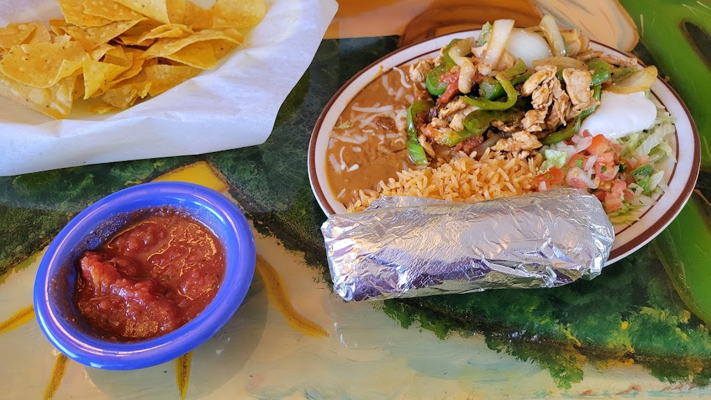 Los Compadres Mexican Bar | restaurant | 815 S Belt Hwy, St Joseph, MO 64507, USA | 8162593284 OR +1 816-259-3284