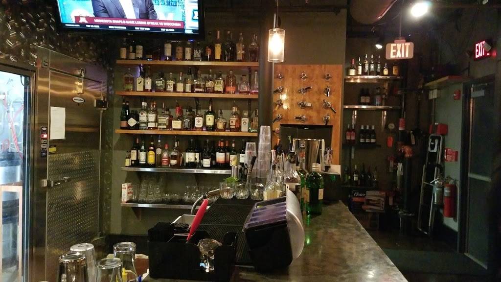 Sahms Ale House Monon | restaurant | 1435 E 86th St a, Indianapolis, IN 46240, USA | 3177351293 OR +1 317-735-1293