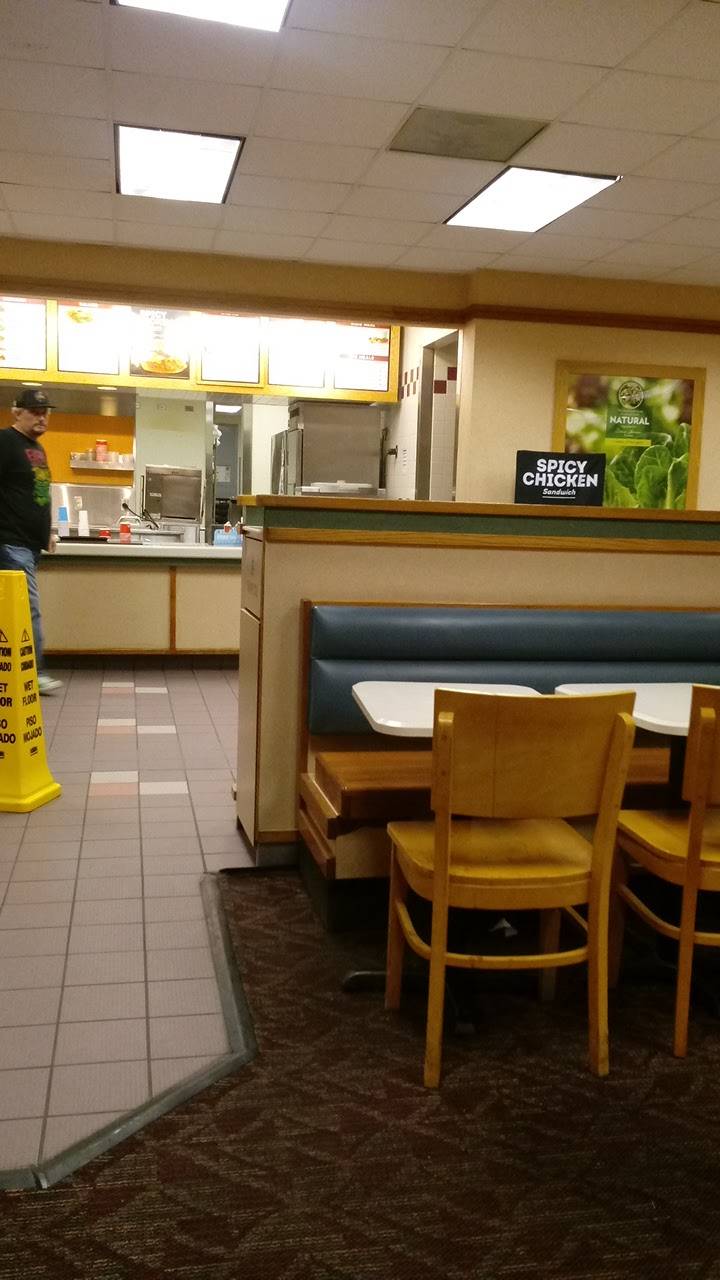 Wendys | restaurant | 1410 Austin Hwy, San Antonio, TX 78209, USA | 2108260275 OR +1 210-826-0275