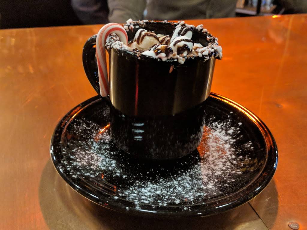 913 Whiskey Bar And Southern Kitchen | restaurant | 913 S Chapman St, Greensboro, NC 27403, USA | 3366174291 OR +1 336-617-4291