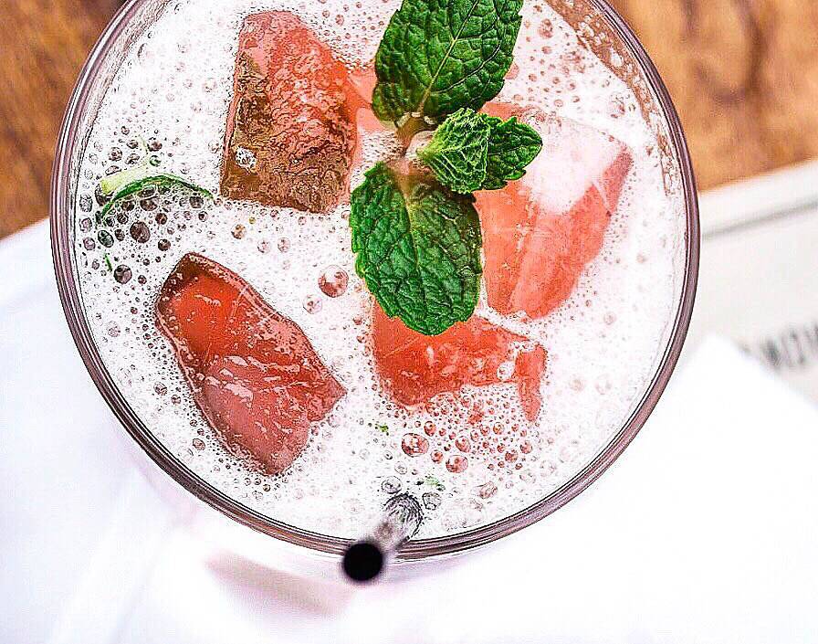 The Honor Bar | restaurant | 340 Royal Poinciana Way, Palm Beach, FL 33480, USA | 5612092799 OR +1 561-209-2799