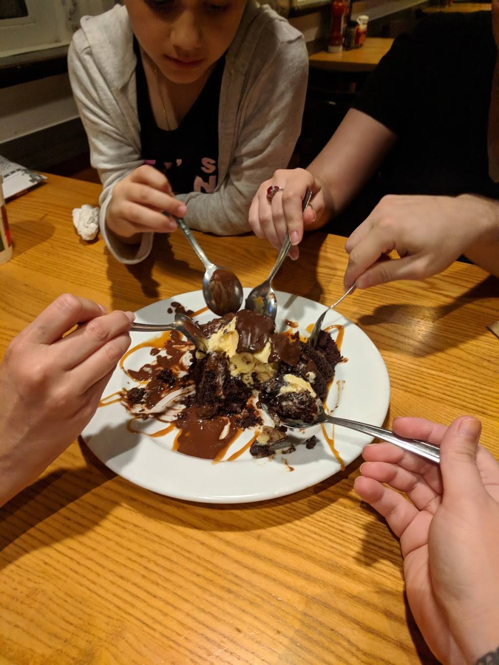 Chilis Grill & Bar | meal takeaway | 2555 FL-50, Clermont, FL 34711, USA | 3522424580 OR +1 352-242-4580