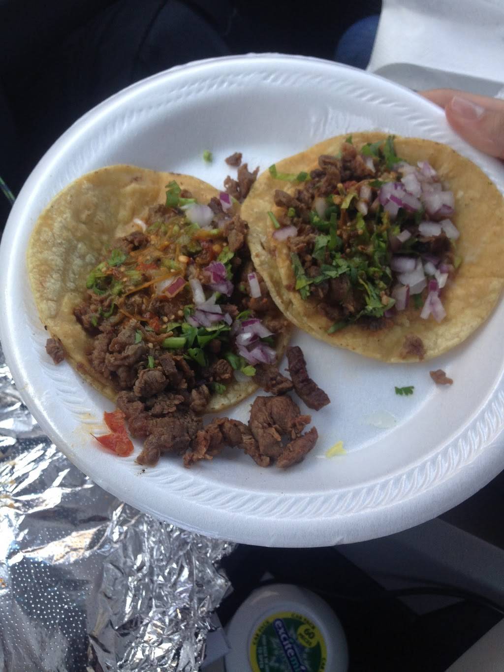 Ta Canijo | restaurant | 328 McDonough St, Joliet, IL 60436, USA | 8154097674 OR +1 815-409-7674