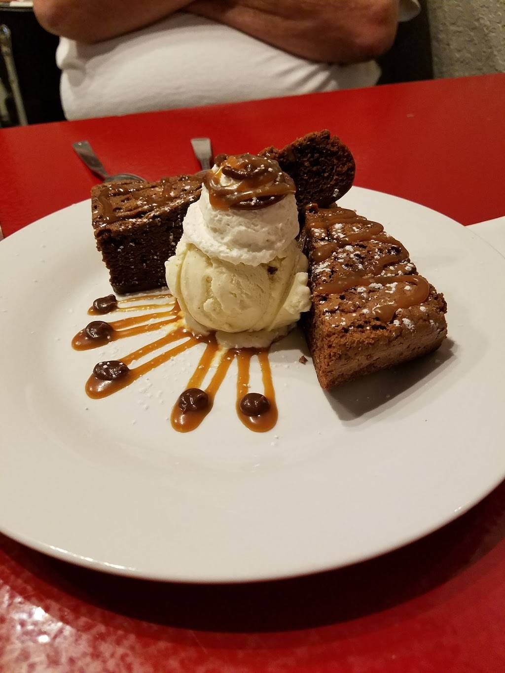 Gas Full Service Restaurant | restaurant | 9 Anastasia Blvd, St. Augustine, FL 32080, USA | 9042170326 OR +1 904-217-0326