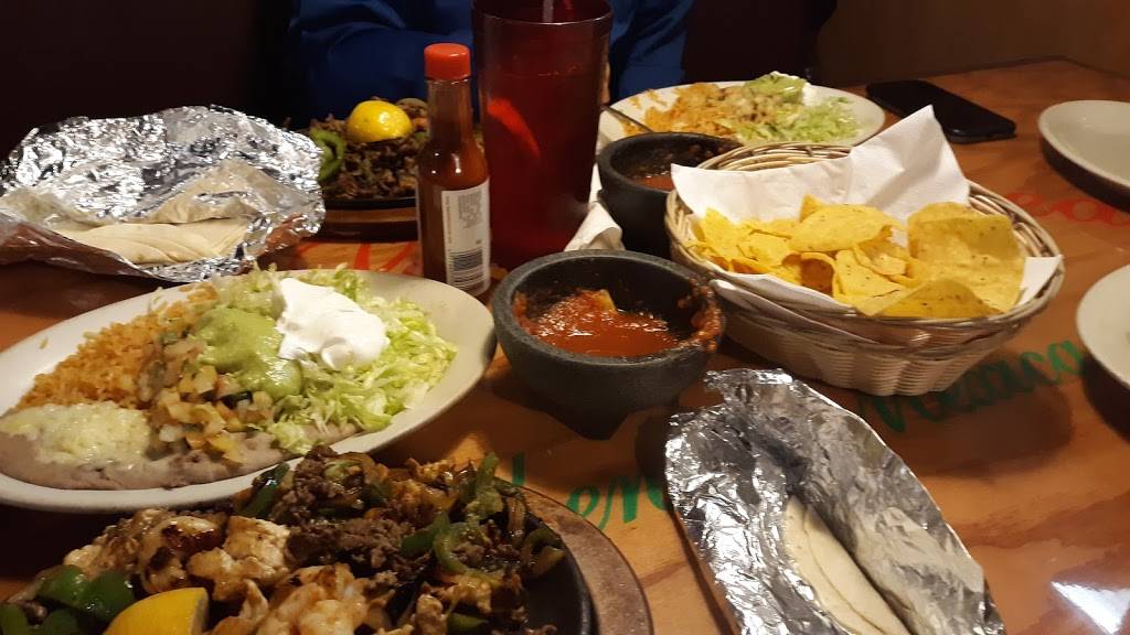 El Camino Real Restaurant | restaurant | 220 NW Lincoln Ave, Portland, IN 47371, USA | 2607266507 OR +1 260-726-6507