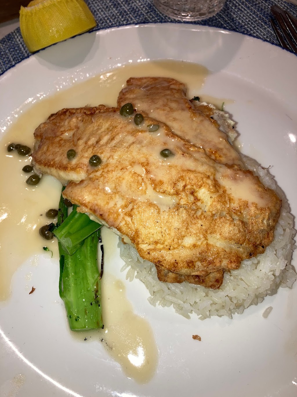 The Islander | restaurant | 650 Beach Rd, Key Largo, FL 33037, USA | 3053675862 OR +1 305-367-5862