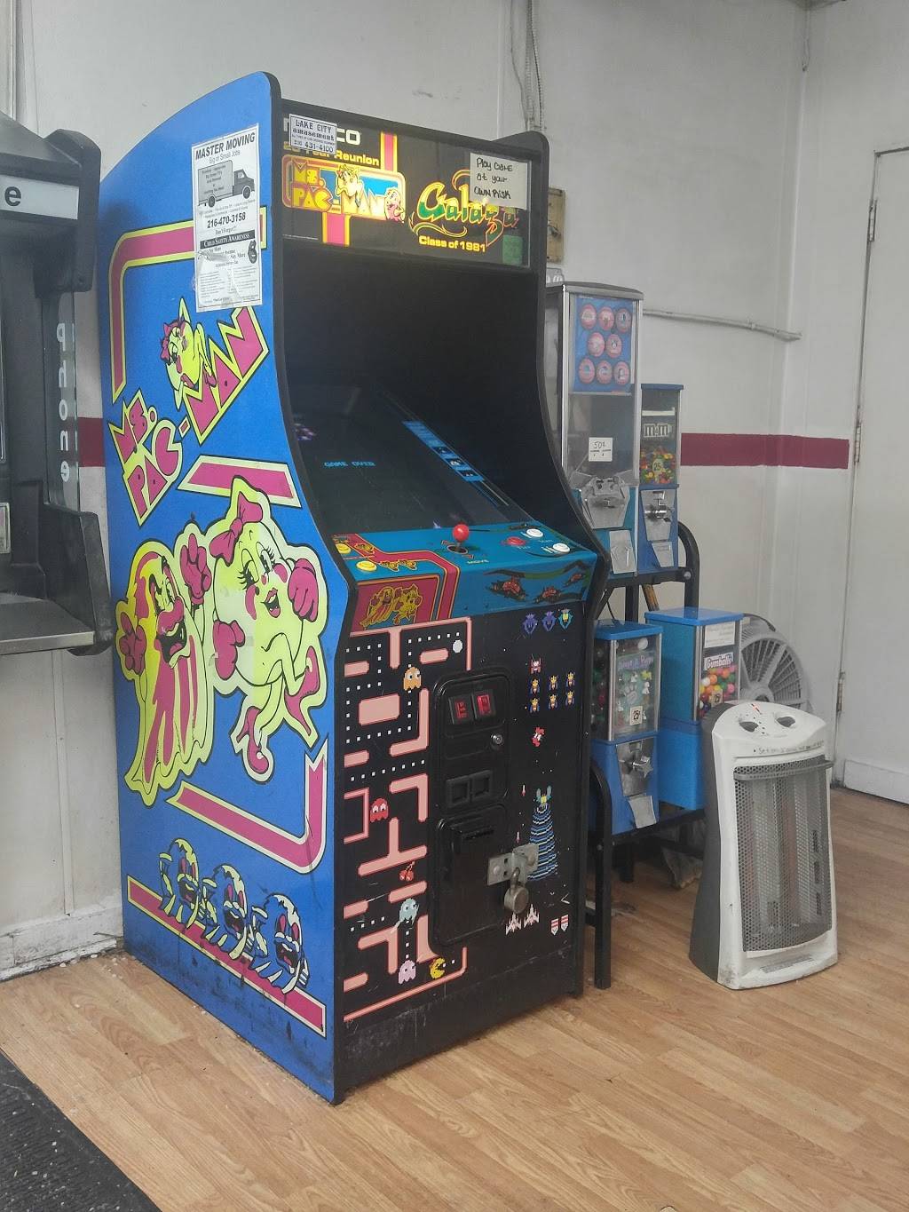 Whitmores Bar-B-Q | restaurant | 20209 Harvard Ave, Warrensville Heights, OH 44122, USA | 2167523960 OR +1 216-752-3960