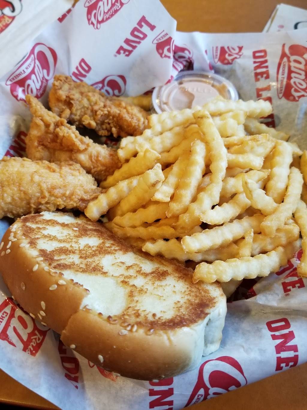 Raising Canes Chicken Fingers | meal takeaway | 212 E Loop 281, Longview, TX 75605, USA | 9032388800 OR +1 903-238-8800