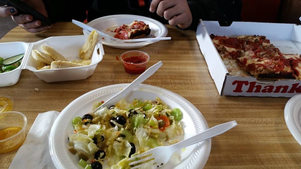 Pepes Pizza | restaurant | 250 S Parker St, Marine City, MI 48039, USA | 8107653505 OR +1 810-765-3505