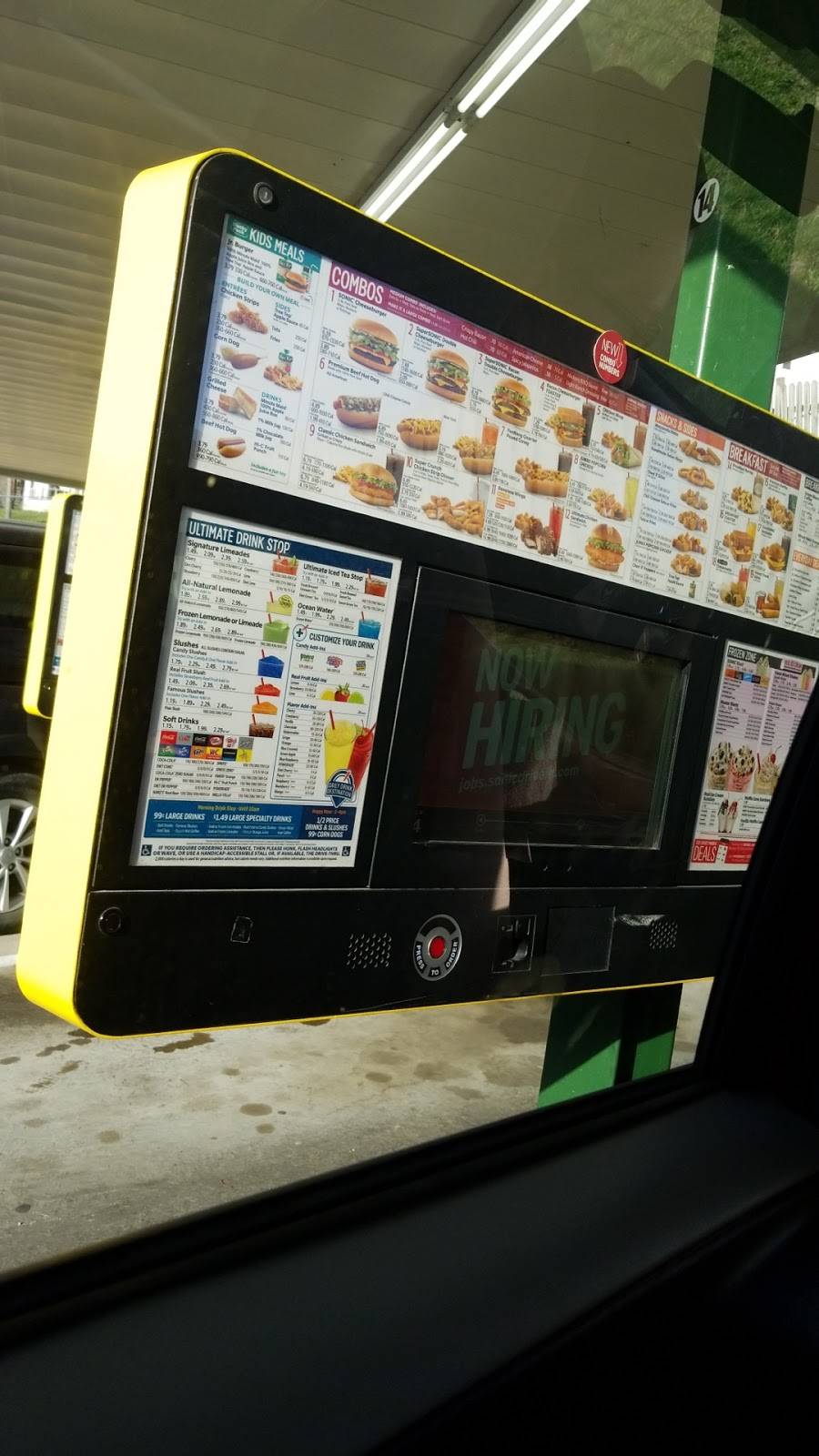 Sonic Drive-In | restaurant | 222 N Wapello St., Ottumwa, IA 52501, USA | 6416846863 OR +1 641-684-6863