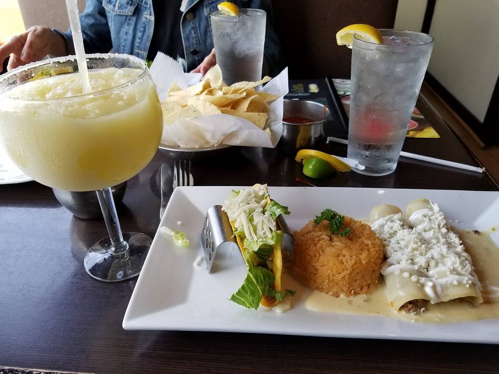 Bravos Mexican Grill | restaurant | 6104 E 71st St Suite 26, Tulsa, OK 74136, USA | 9185767003 OR +1 918-576-7003