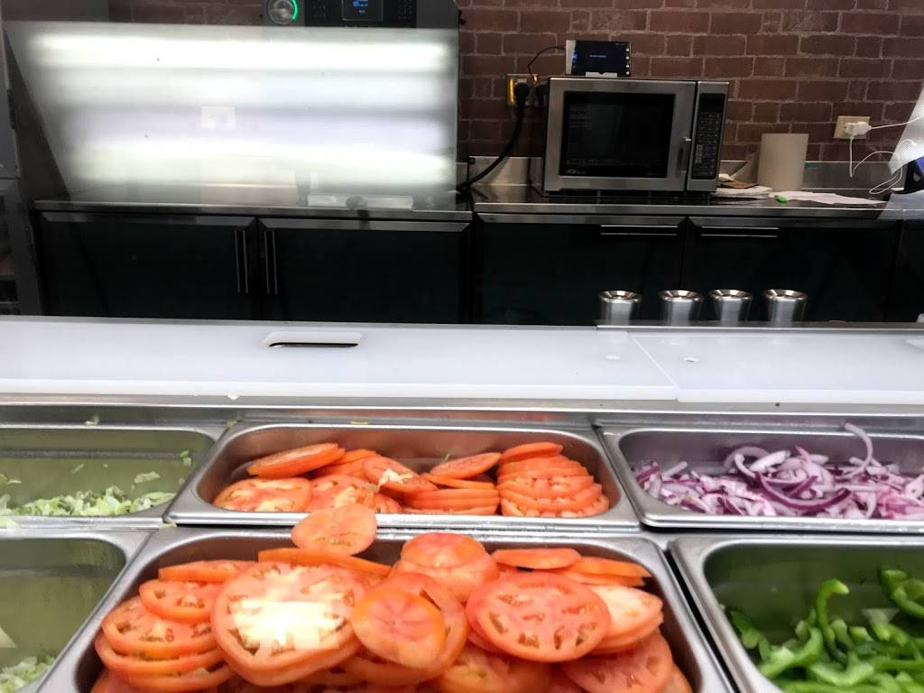 Subway Restaurants | restaurant | 400 High St, Morgantown, WV 26505, USA | 3042913300 OR +1 304-291-3300