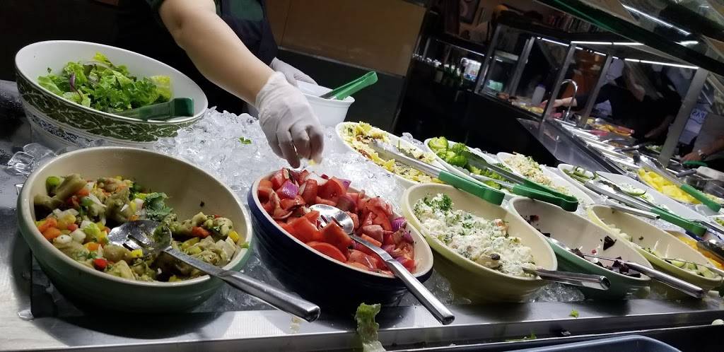 Culver Center | shopping mall | 3851 Overland Ave, Culver City, CA 90232, USA | 2135532200 OR +1 213-553-2200