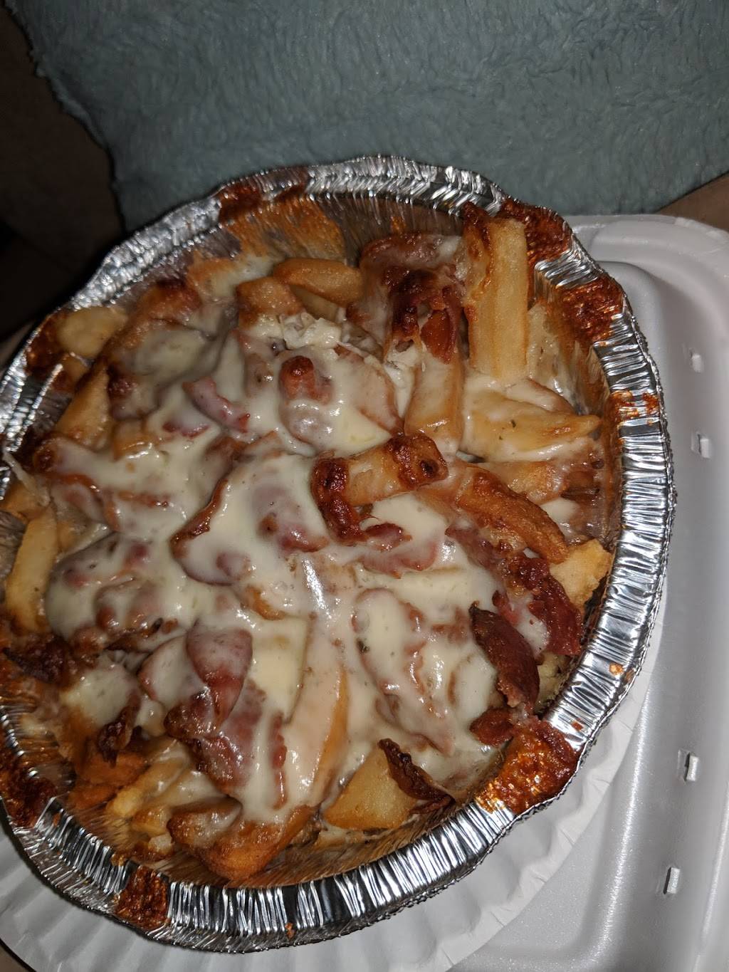 Riverside Pizza Manayunk | meal takeaway | 4217 Main St, Manayunk, PA 19127, USA | 2154827400 OR +1 215-482-7400