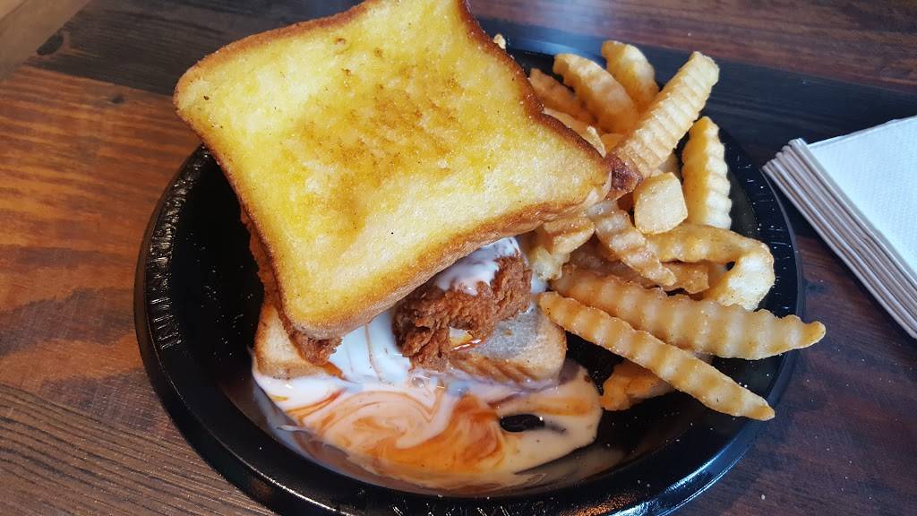 Zaxbys Chicken Fingers & Buffalo Wings | restaurant | 204 Turner St NW, Blacksburg, VA 24060, USA | 5405520070 OR +1 540-552-0070