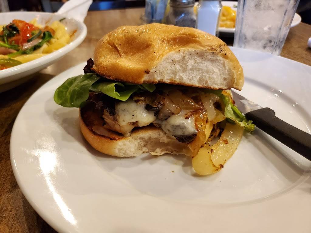 Katies | restaurant | 3701 Iberville St, New Orleans, LA 70119, USA | 5044886582 OR +1 504-488-6582