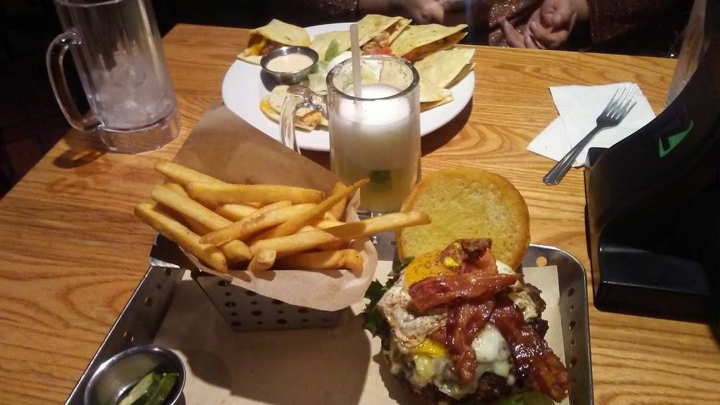 Chilis Grill & Bar | restaurant | 1820 Gallatin Pike N, Madison, TN 37115, USA | 6158519377 OR +1 615-851-9377