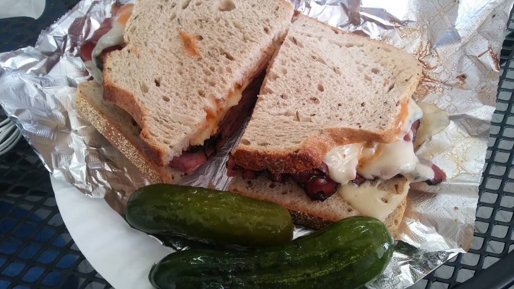 Brine Barrel | restaurant | 237 Partition St, Saugerties, NY 12477, USA | 8452465181 OR +1 845-246-5181