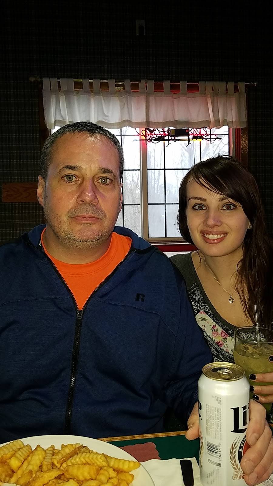 Mervs Place | restaurant | 8461 NY-3, Pulaski, NY 13142, USA | 3153877022 OR +1 315-387-7022