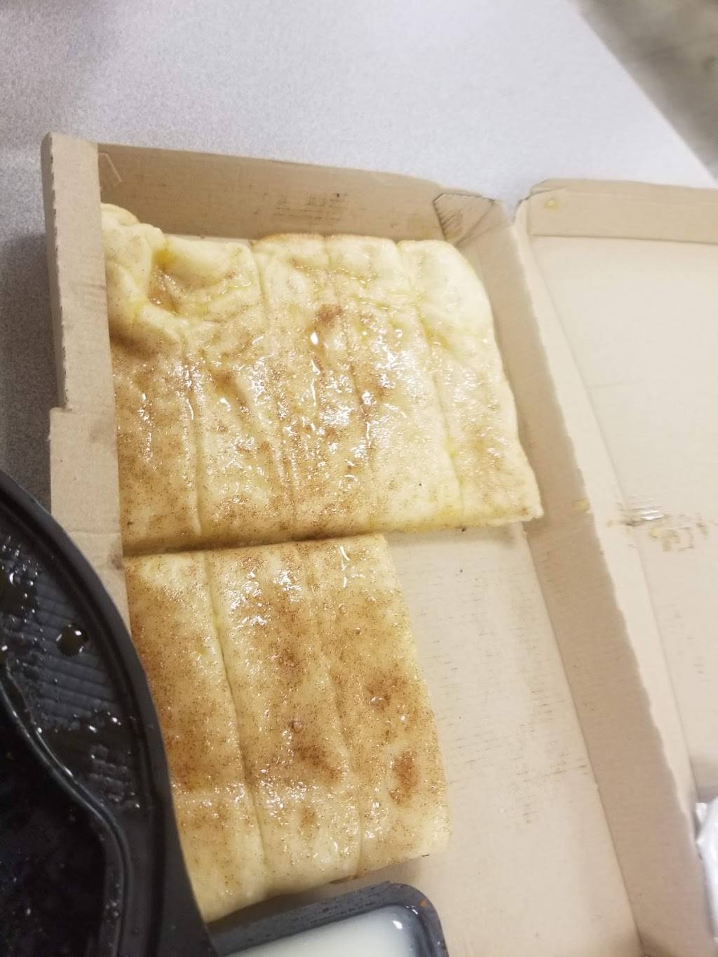 Pizza Hut | restaurant | 5627 Aldine Bender Rd, Houston, TX 77032, USA | 2815901600 OR +1 281-590-1600