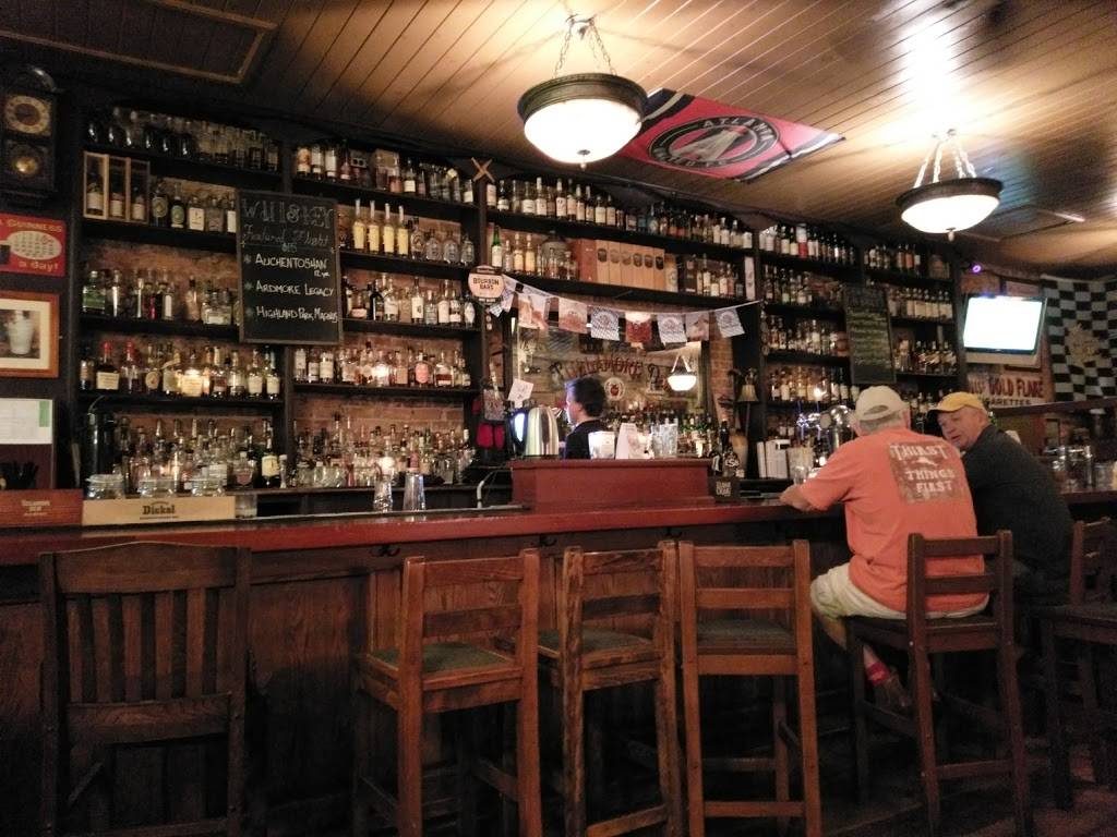 Mac McGee Irish Pub | restaurant | 111 Sycamore St, Decatur, GA 30030, USA | 4043778055 OR +1 404-377-8055