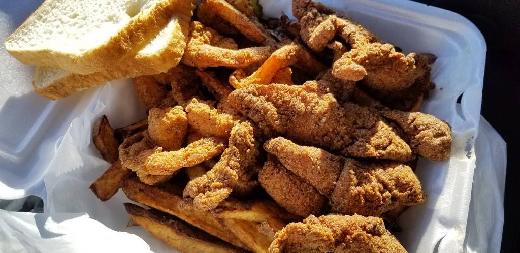Catfish Connection | restaurant | 2464 W Kiest Blvd, Dallas, TX 75233, USA | 2143377101 OR +1 214-337-7101