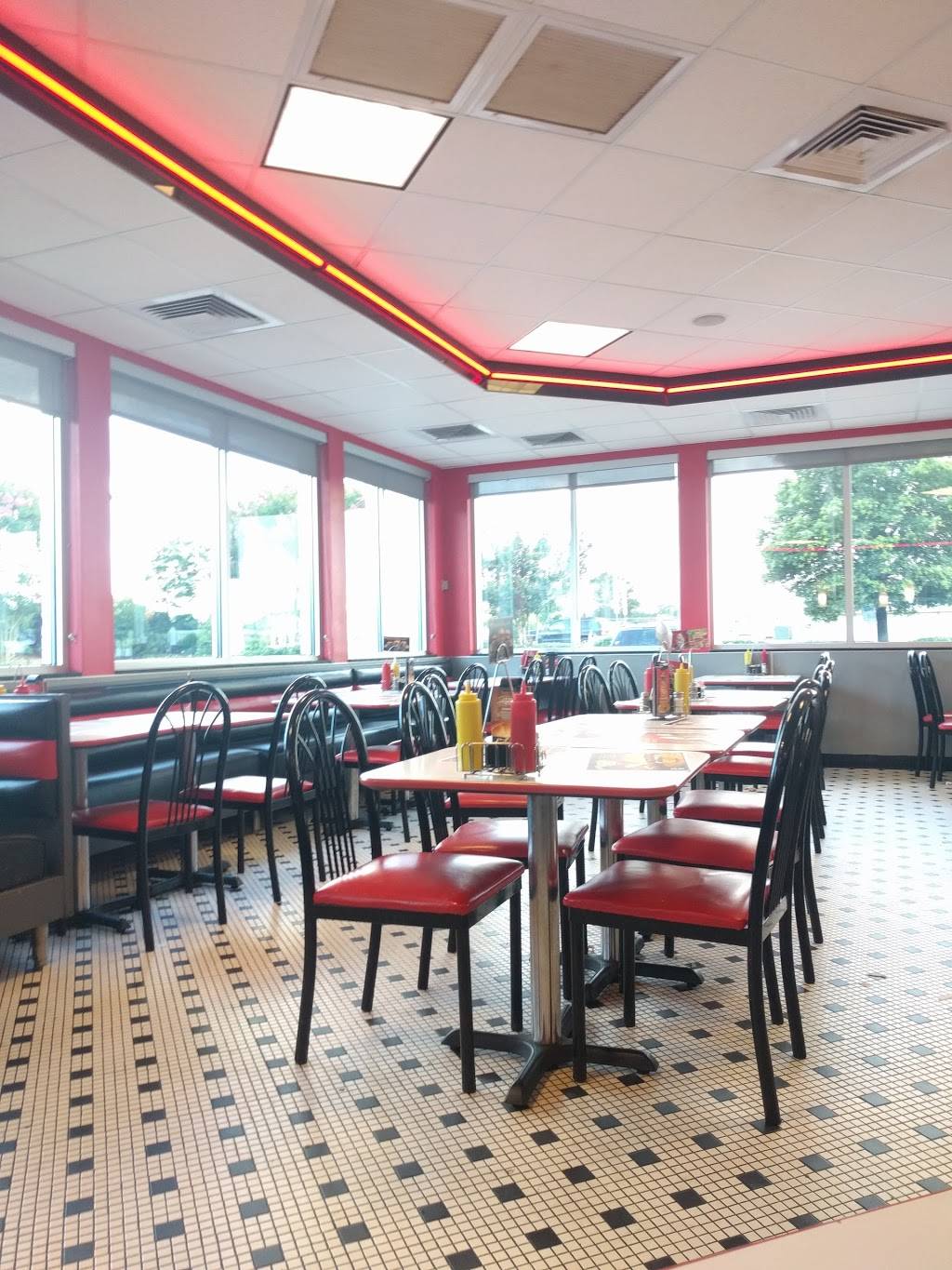 Steak n Shake | restaurant | 2761 Cherry Rd, Rock Hill, SC 29730, USA | 8036260384 OR +1 803-626-0384