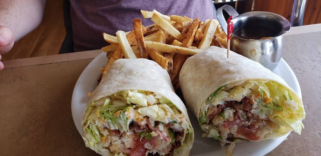 Barbs Family Restaurant | restaurant | 68 Main St S, Milverton, ON N0K 1M0, Canada | 5195958959 OR +1 519-595-8959