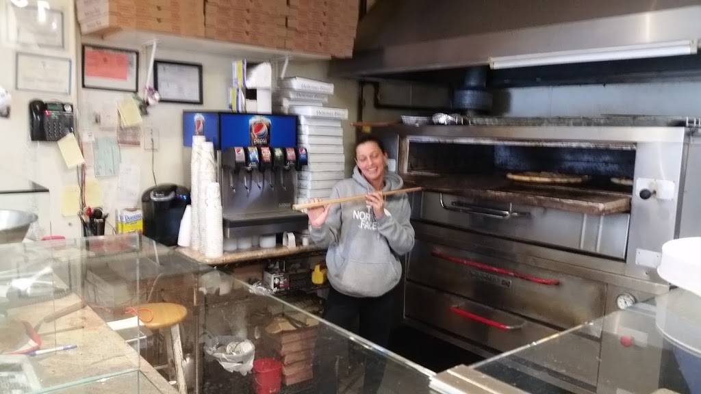 New York Pizza of Cloud Nine | restaurant | 821 New York Ave, Huntington, NY 11743, USA | 6316737008 OR +1 631-673-7008