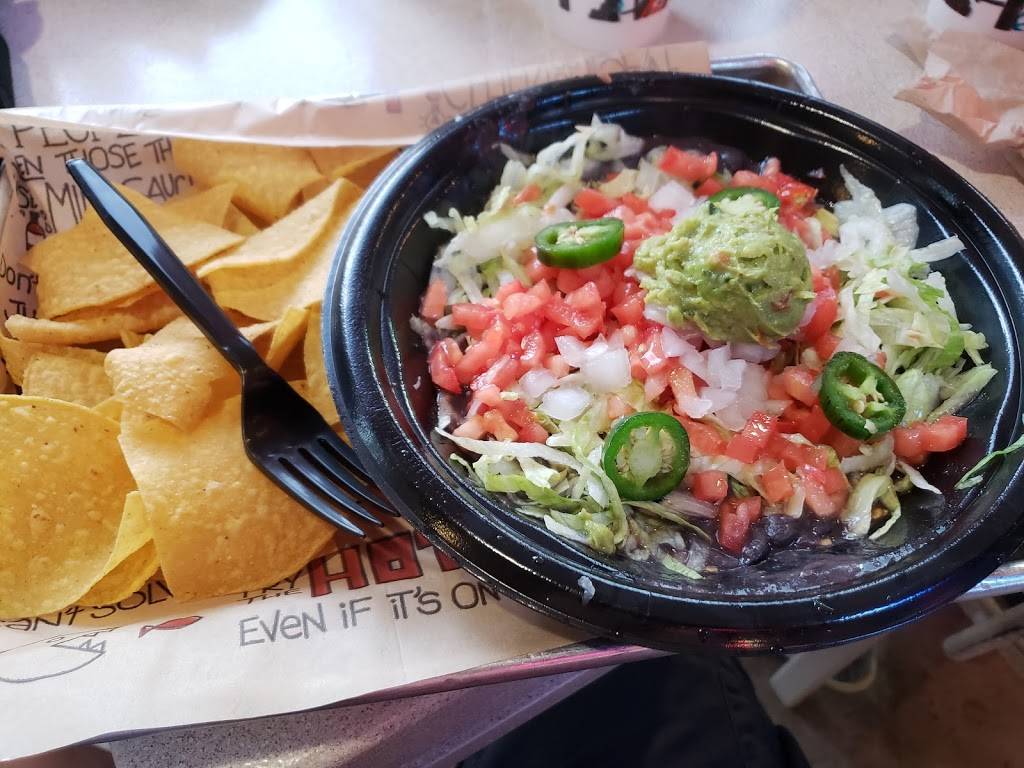 Tijuana Flats | restaurant | 444 S Hunt Club Blvd, Apopka, FL 32703, USA | 4077740402 OR +1 407-774-0402