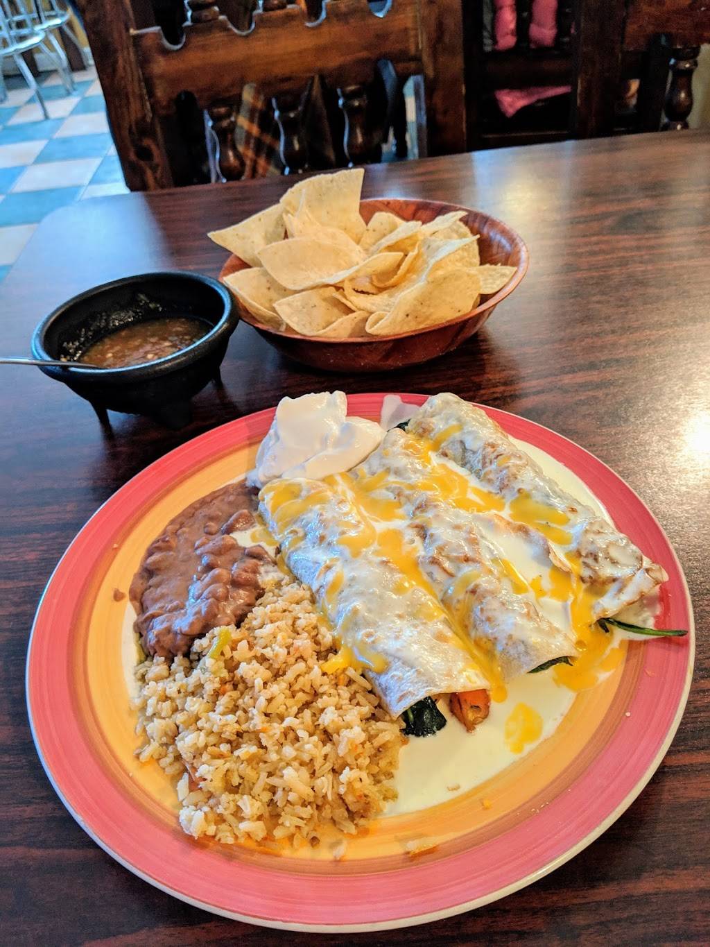 Apache Mexican Cuisine | restaurant | 511 20th St, Galveston, TX 77550, USA | 4097655646 OR +1 409-765-5646